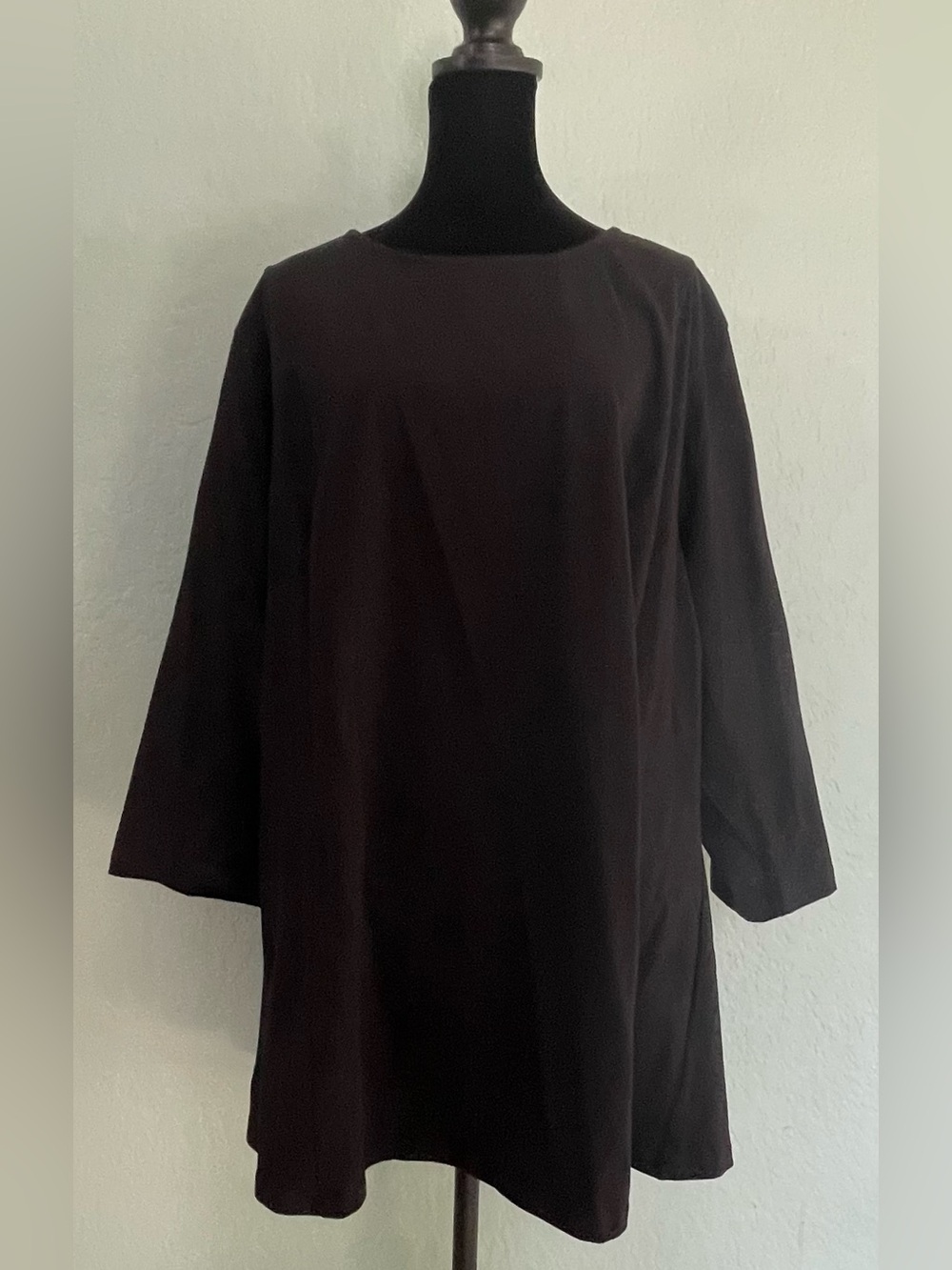 Black Long-Sleeve Top